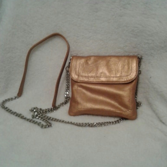 latico Handbags - 💛5/$15 Latico crossbody leather bag gold